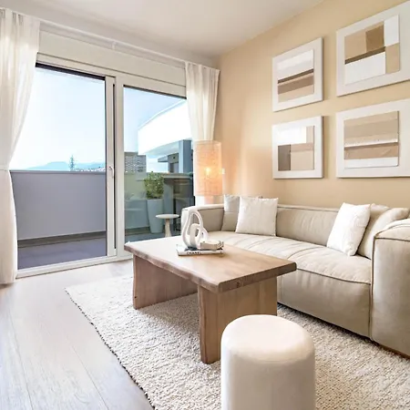 We27b - Stylish And Modern City Apartment Estepona